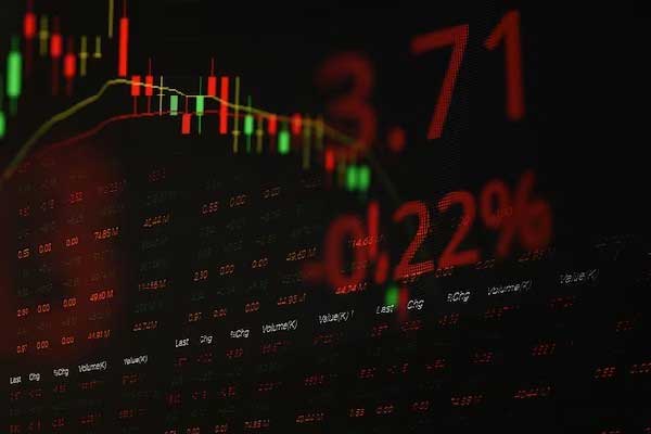 田浩洋：6.12黄金午夜行情策略解析，区间震荡注意突破